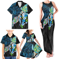 Hawaiian Couple Turtles Honi Family Matching Tank Maxi Dress and Hawaiian Shirt Polynesian Art Motifs and Hibiscus Black Blue Color - Polynesian Pride