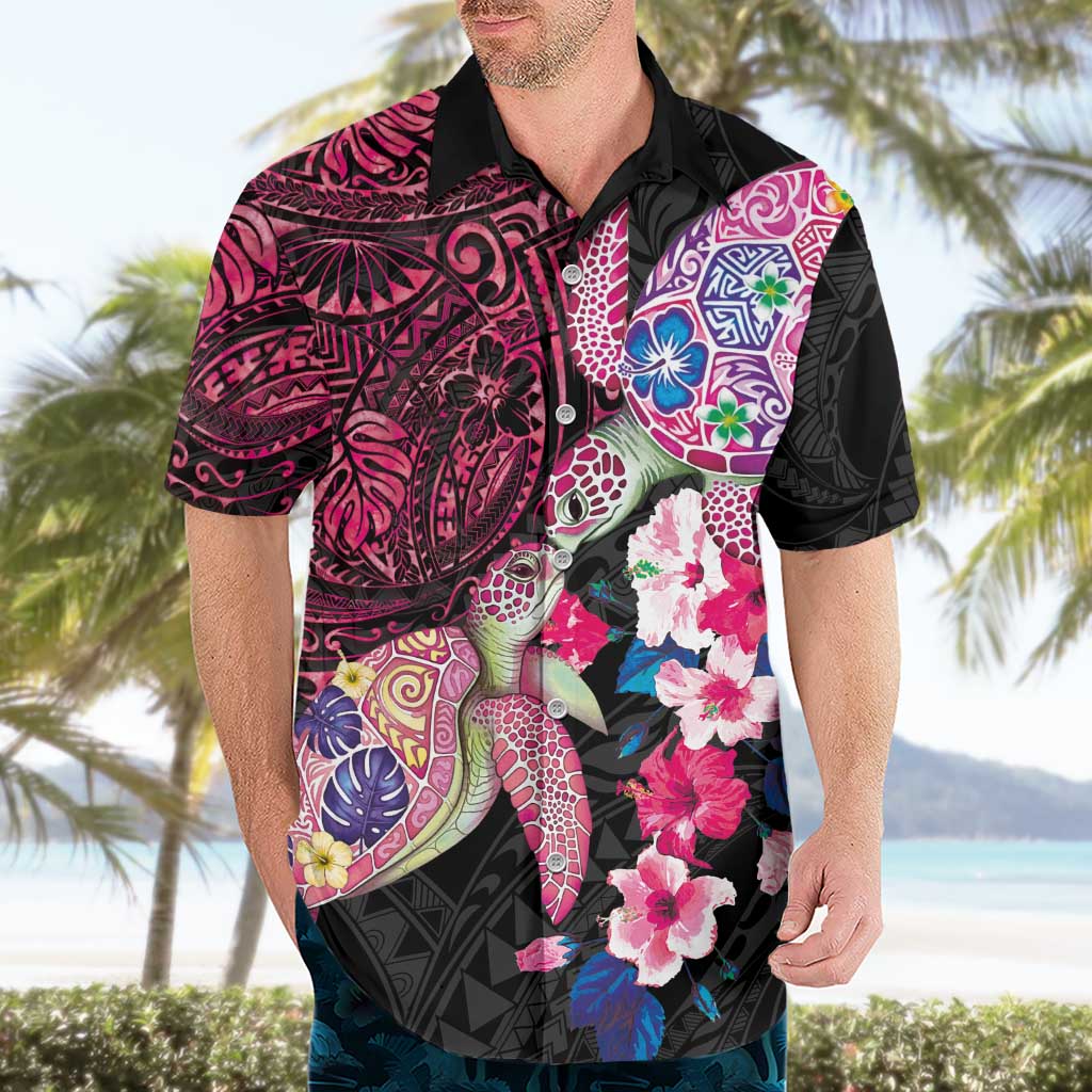 Hawaiian Couple Turtles Honi Hawaiian Shirt Polynesian Art Motifs and Hibiscus Black Red Color - Polynesian Pride