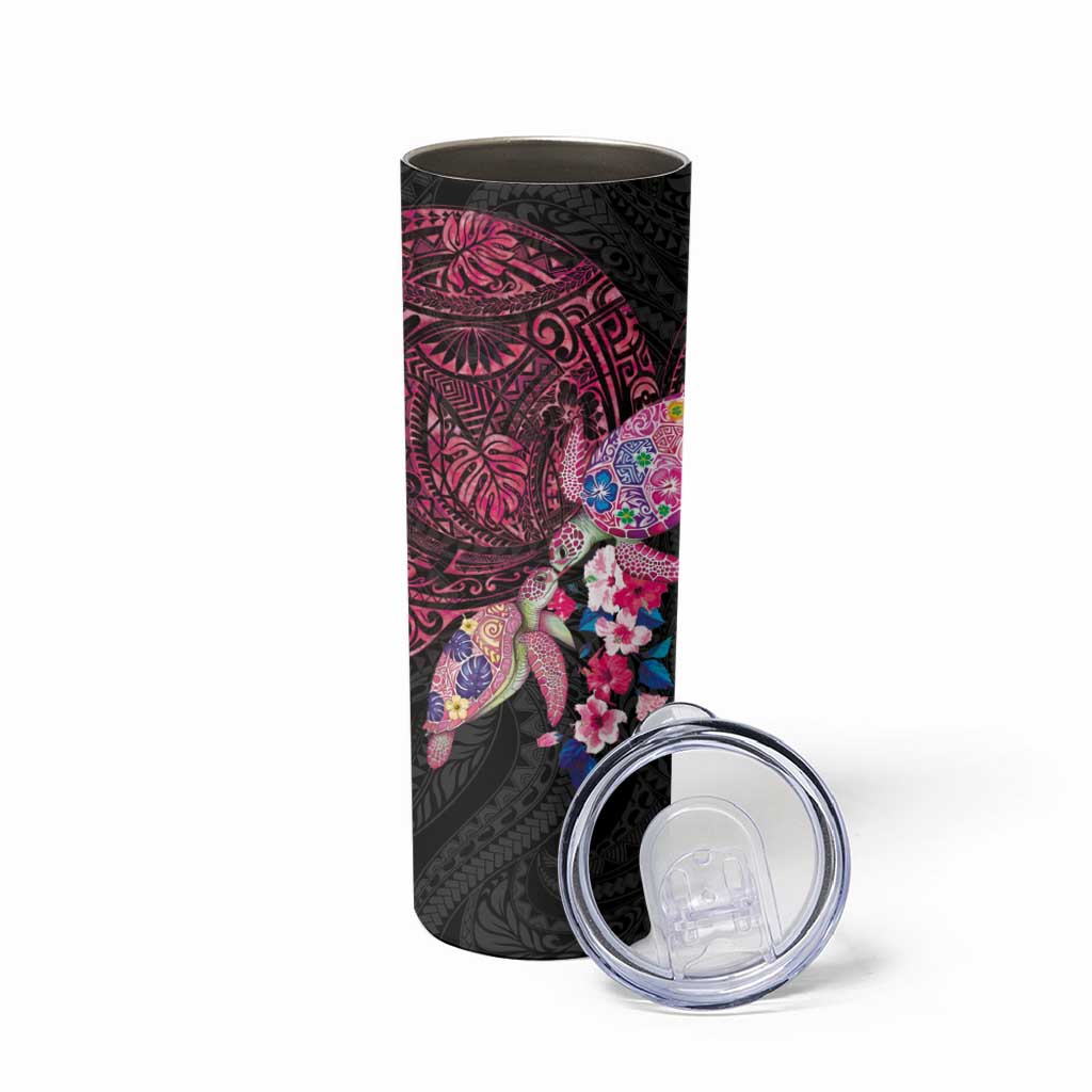 Hawaiian Couple Turtles Honi Skinny Tumbler Polynesian Art Motifs and Hibiscus Black Red Color - Polynesian Pride
