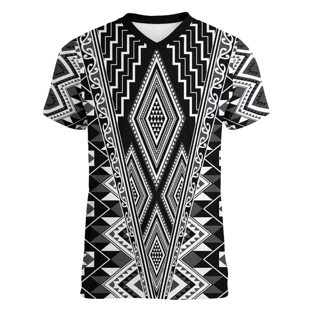 Aotearoa Tukutuku and Poutama Motif Classic Women V-Neck T-Shirt
