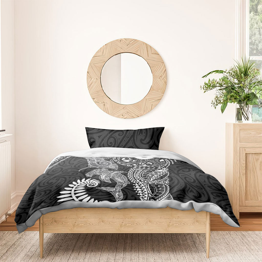 Aotearoa Maori Sea Animals Tribal Bedding Set Manta Ray and Shark Moko Pattern Black Color