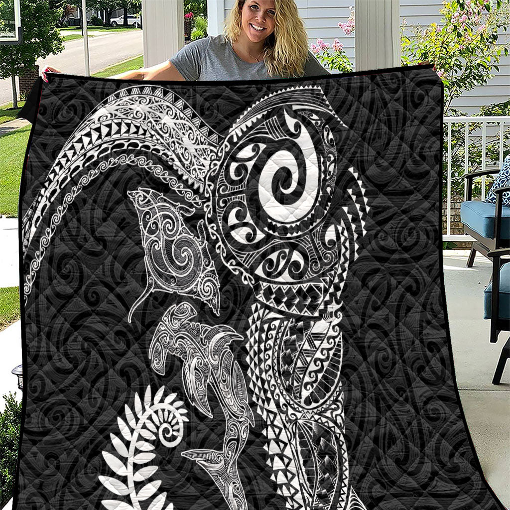 Aotearoa Maori Sea Animals Tribal Quilt Manta Ray and Shark Moko Pattern Black Color