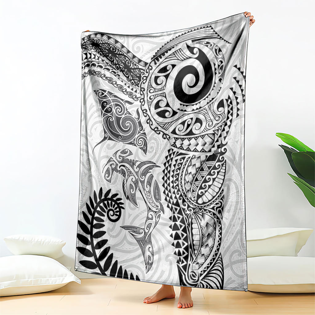 Aotearoa Maori Sea Animals Tribal Blanket Manta Ray and Shark Moko Pattern White Color LT03 - Polynesian Pride