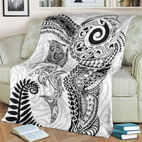 Aotearoa Maori Sea Animals Tribal Blanket Manta Ray and Shark Moko Pattern White Color LT03 - Polynesian Pride