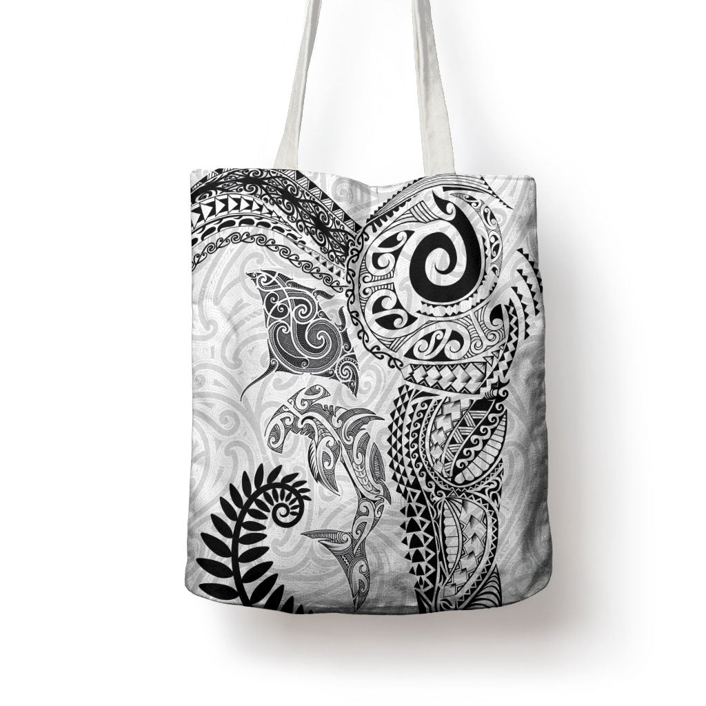 Aotearoa Maori Sea Animals Tribal Tote Bag Manta Ray and Shark Moko Pattern White Color LT03 - Polynesian Pride