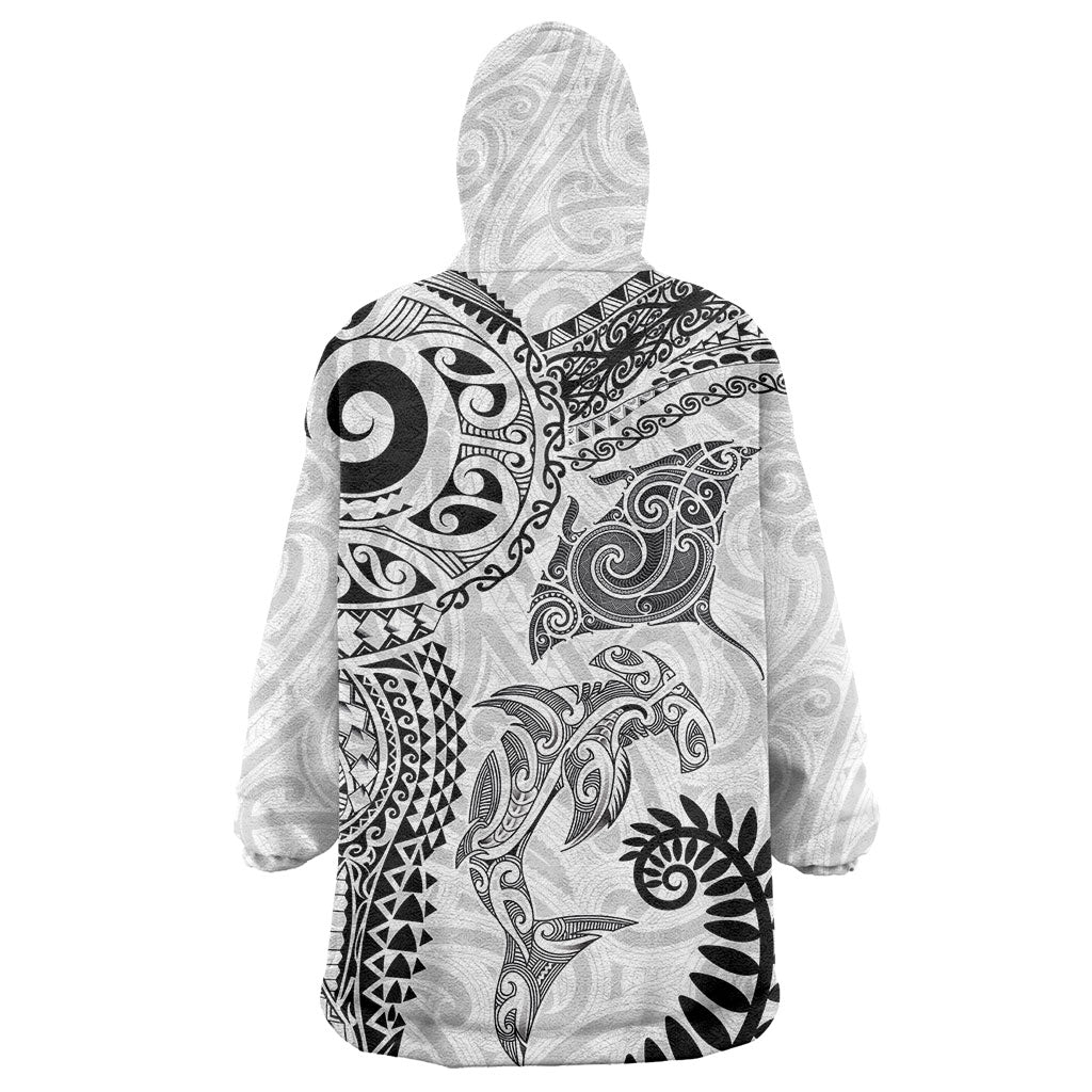 Aotearoa Maori Sea Animals Tribal Wearable Blanket Hoodie Manta Ray and Shark Moko Pattern White Color