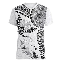 Hawaiian Manta Ray Tribal Women V-Neck T-Shirt Polynesian Art Motifs White Color