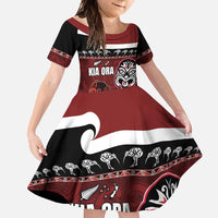 New Zealand Culture Family Matching Summer Maxi Dress and Hawaiian Shirt Kia Ora Aotearoa Moko Tattoo Mask with Waka and Maori Art Pattern LT03 Daughter's Dress Red - Polynesian Pride