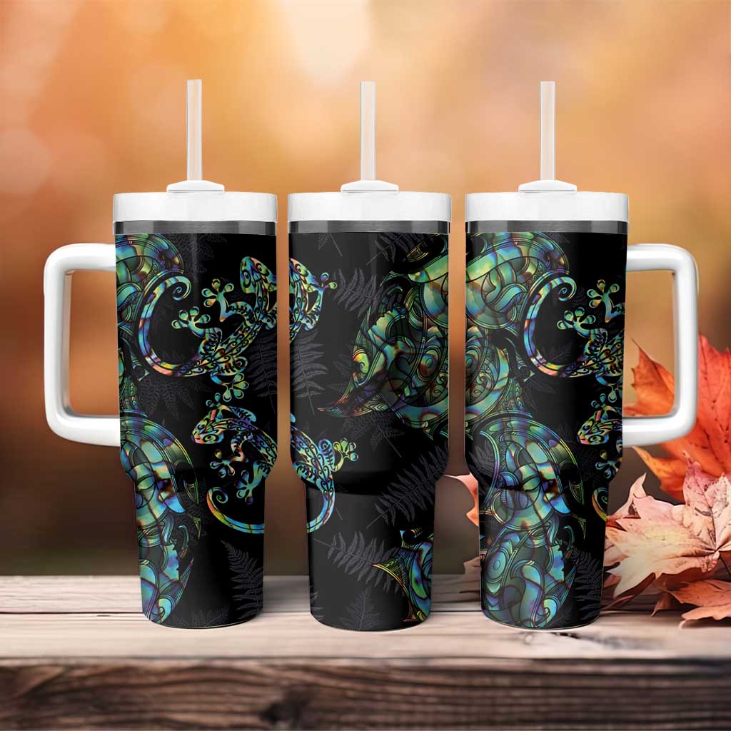 New Zealand Gecko Maori Art Tattoo Tumbler With Handle Paua Shell Mode with Silver Fern Pattern