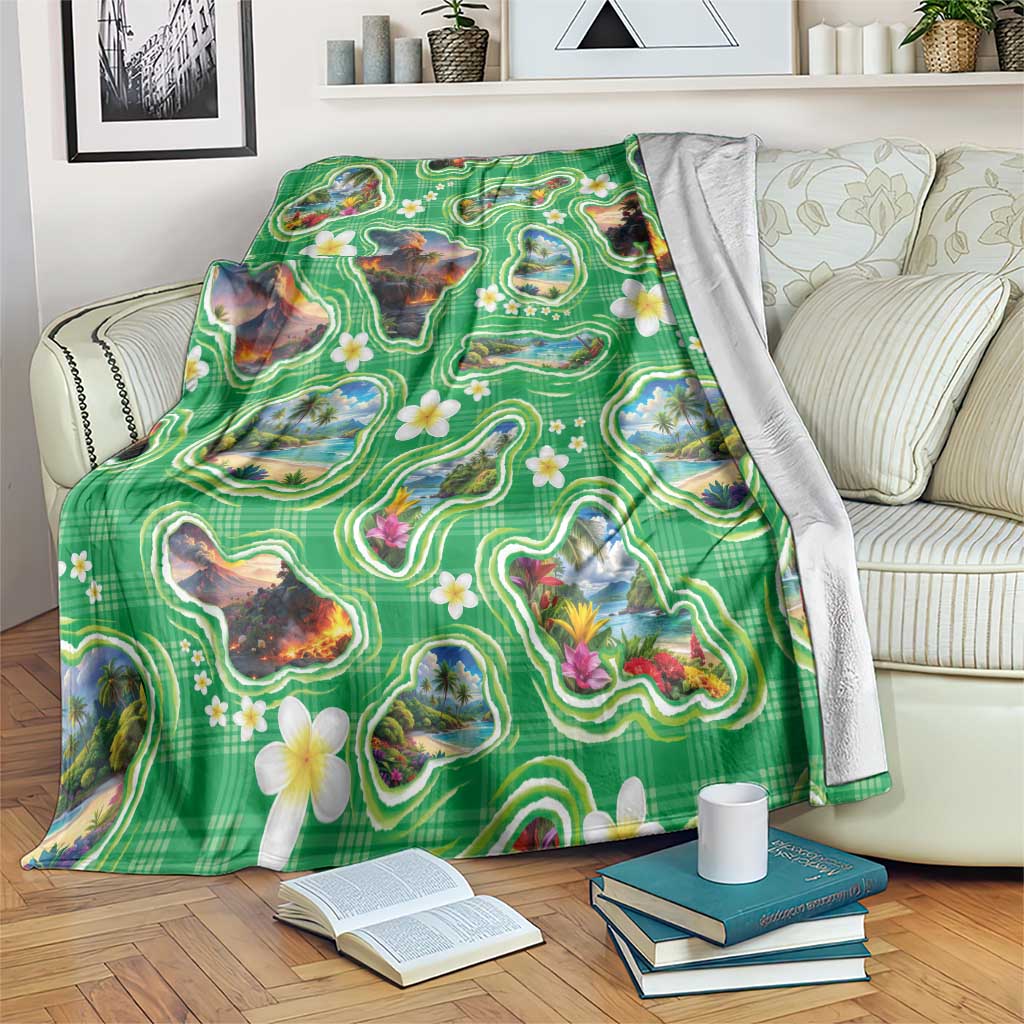 Hawaii Map with Plumeria Flower and Palaka Pattern Blanket Tropical Island Green Design