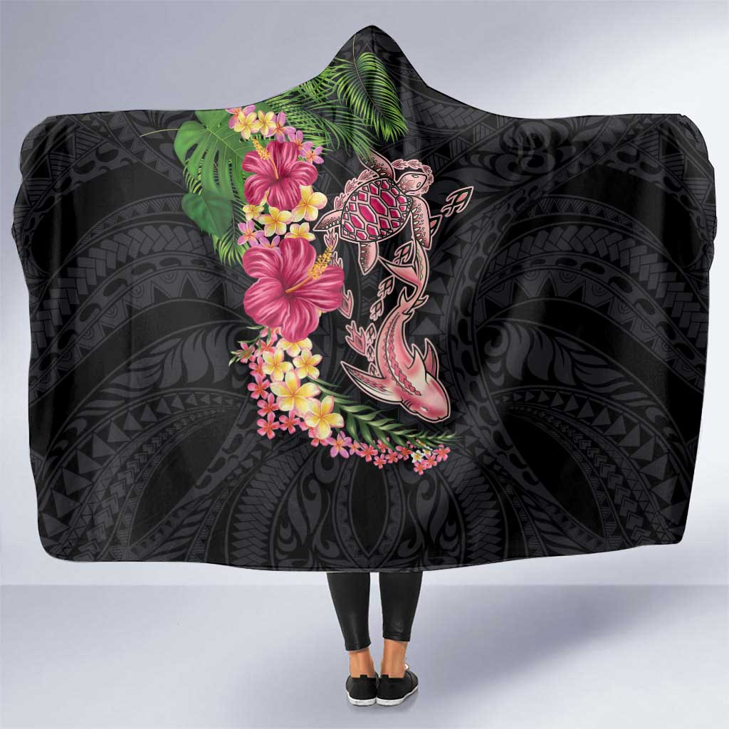 Hawaiian Tropical Plants Turtle and Shark Hooded Blanket Polynesian Art Tattoo LT03 One Size Black - Polynesian Pride