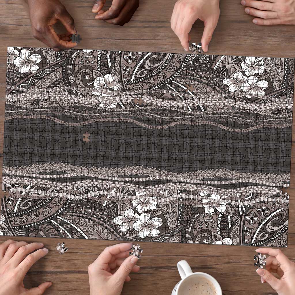 Hawaiian Art Flower Tribal with Lei Puzzle Palaka Pattern Grayscale - Polynesian Pride