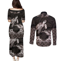 Hawaiian Lei Turtle and Plumeria Couples Matching Puletasi and Long Sleeve Button Shirt Polynerian Art Tattoo-Grayscale Mode