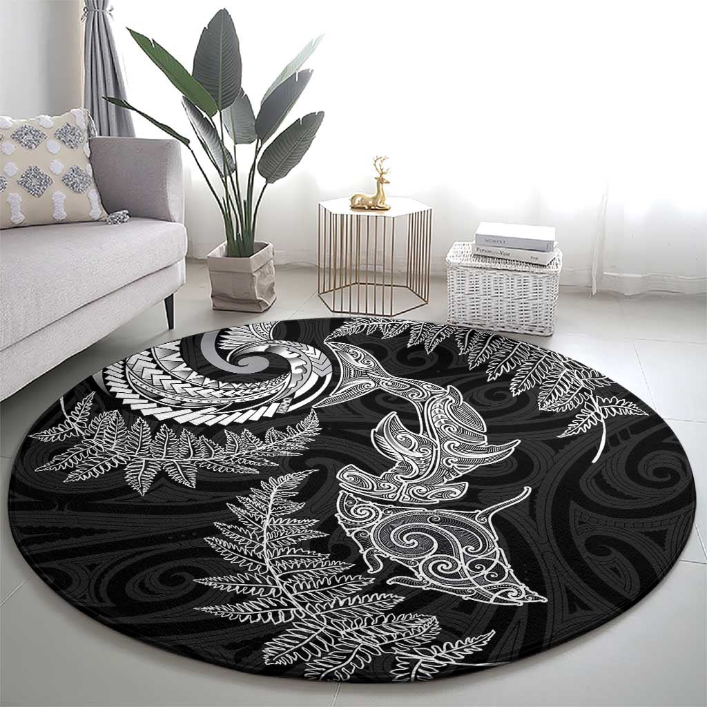 New Zealand Sea Animals with Maori Tribal Tattoo Round Carpet Shark Manta Ray with Silver Fern Black