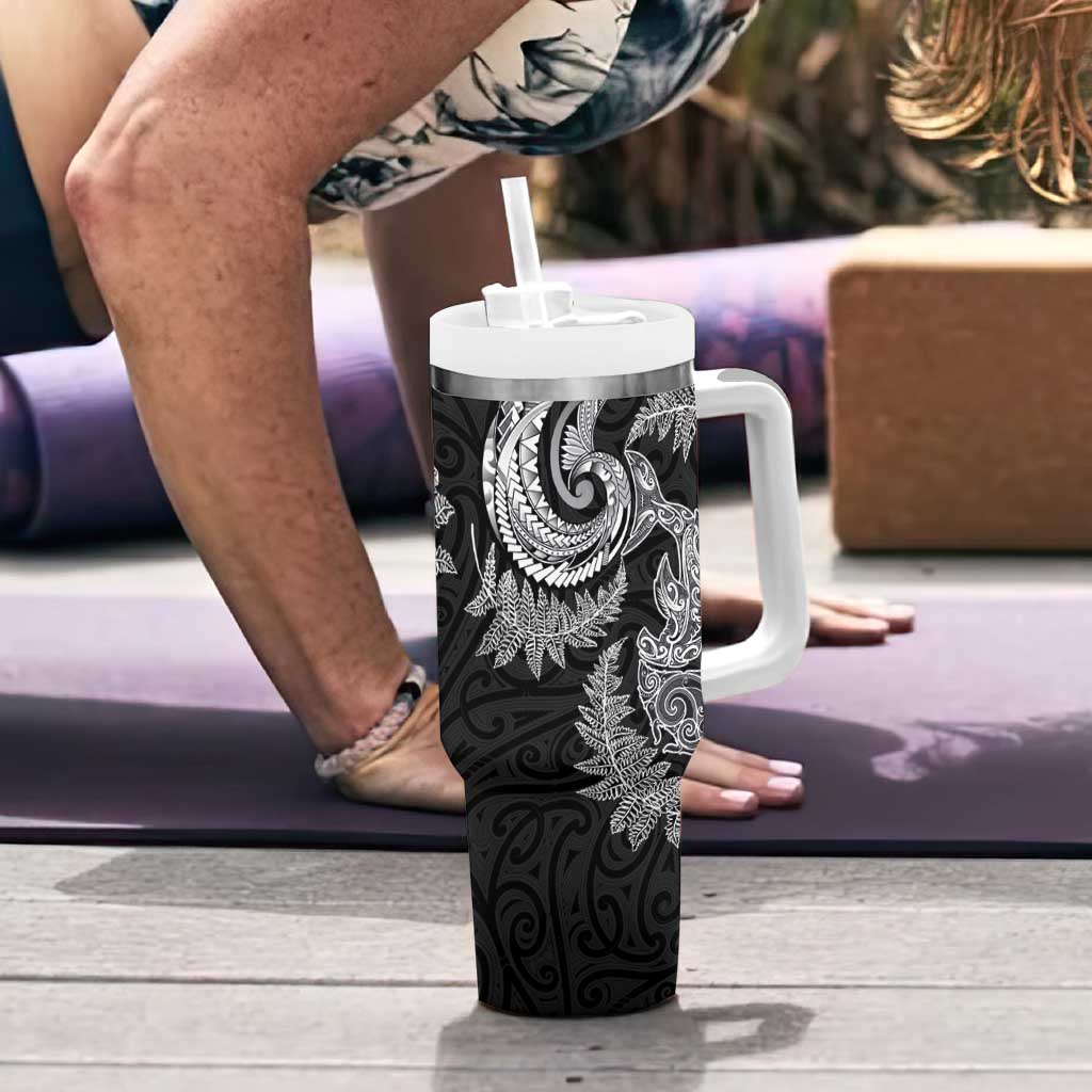 New Zealand Sea Animals with Maori Tribal Tattoo Tumbler With Handle Shark Manta Ray with Silver Fern Black