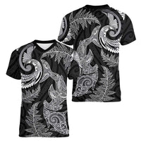 New Zealand Sea Animals with Maori Tribal Tattoo Women V-Neck T-Shirt Shark Manta Ray with Silver Fern Black