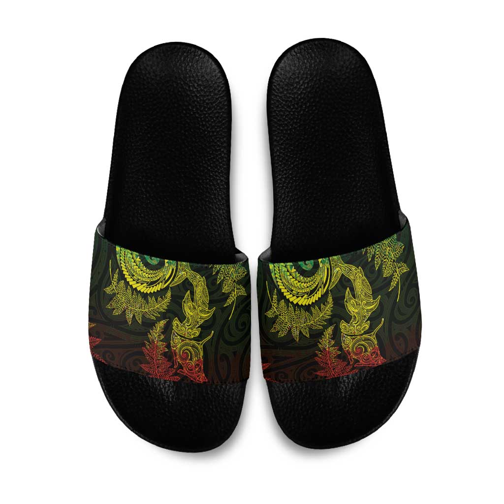 New Zealand Sea Animals with Maori Tribal Tattoo Slide Sandals Shark Manta Ray with Silver Fern Reggae