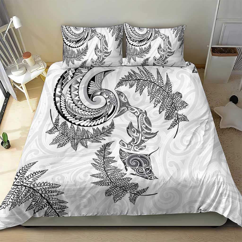 New Zealand Sea Animals with Maori Tribal Tattoo Bedding Set Shark Manta Ray with Silver Fern White