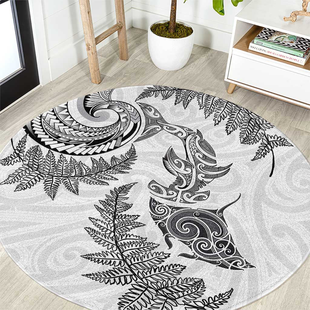 New Zealand Sea Animals with Maori Tribal Tattoo Round Carpet Shark Manta Ray with Silver Fern White
