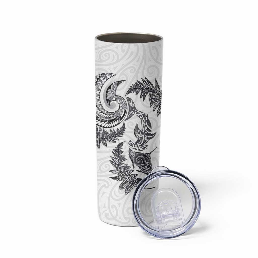 New Zealand Sea Animals with Maori Tribal Tattoo Skinny Tumbler Shark Manta Ray with Silver Fern White