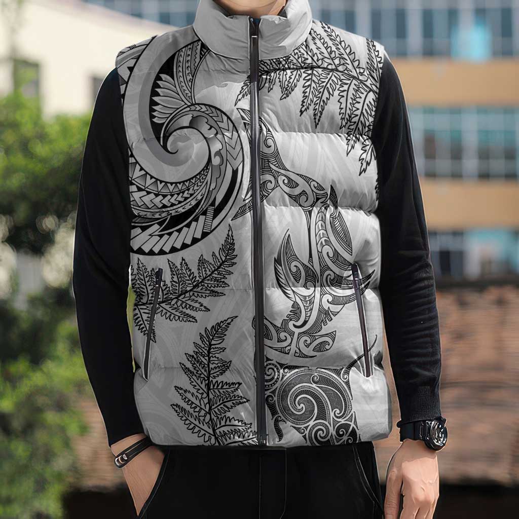 New Zealand Sea Animals with Maori Tribal Tattoo Sleeveless Puffer Jacket Shark Manta Ray with Silver Fern White