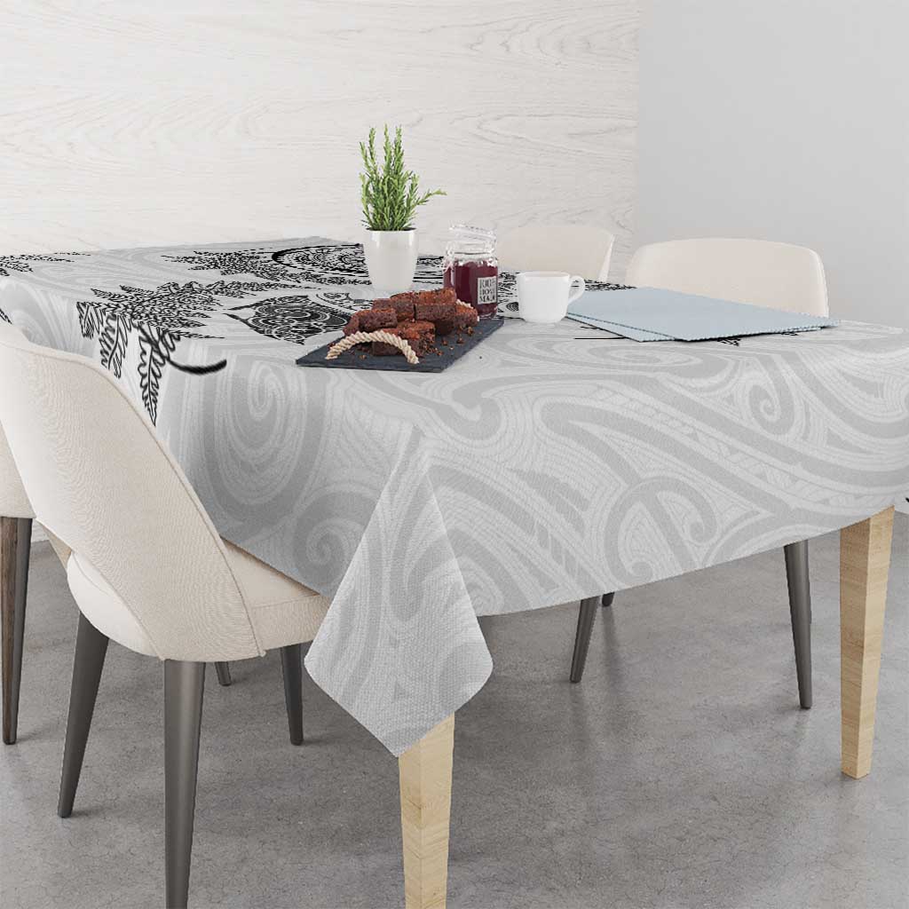 New Zealand Sea Animals with Maori Tribal Tattoo Tablecloth Shark Manta Ray with Silver Fern White