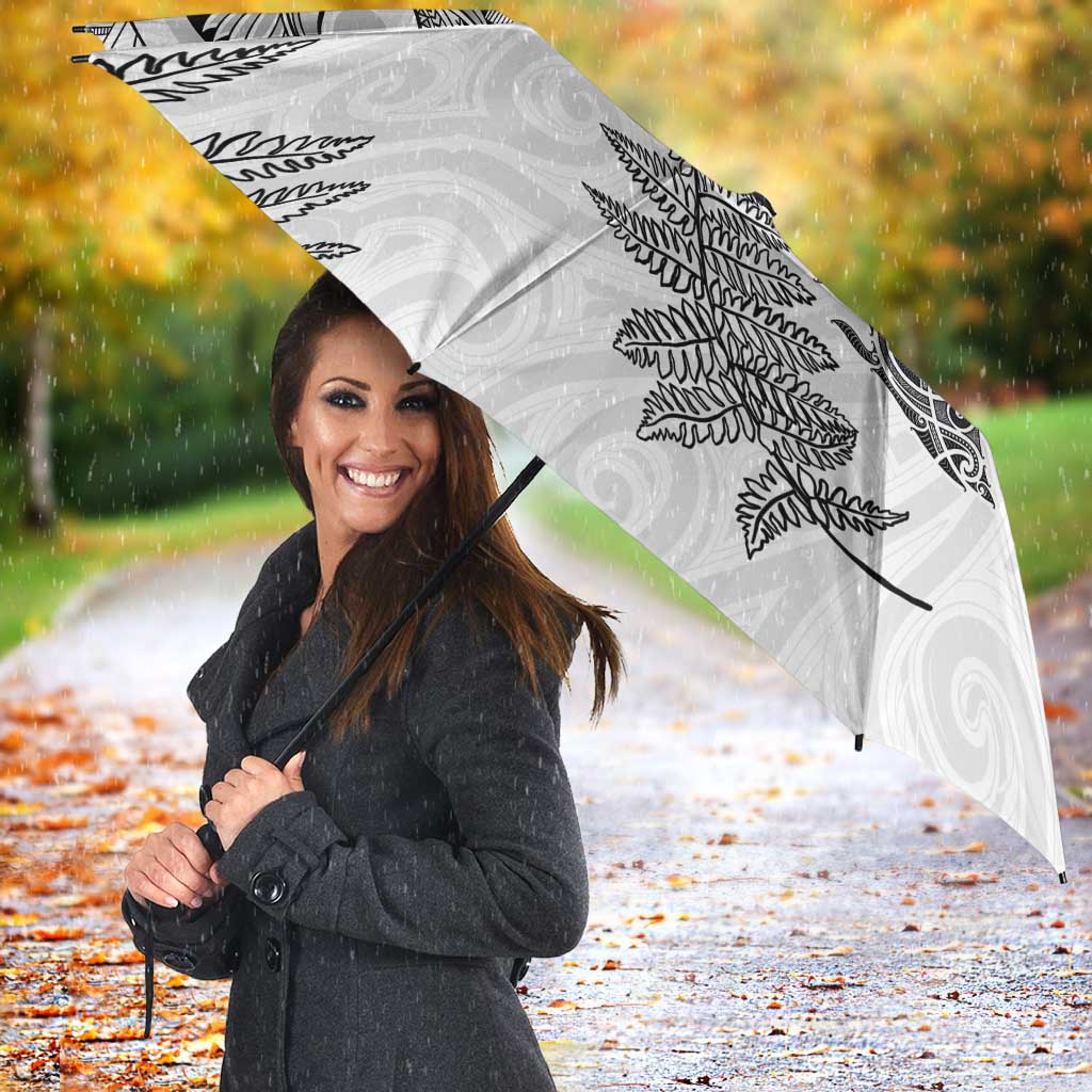 New Zealand Sea Animals with Maori Tribal Tattoo Umbrella Shark Manta Ray with Silver Fern White