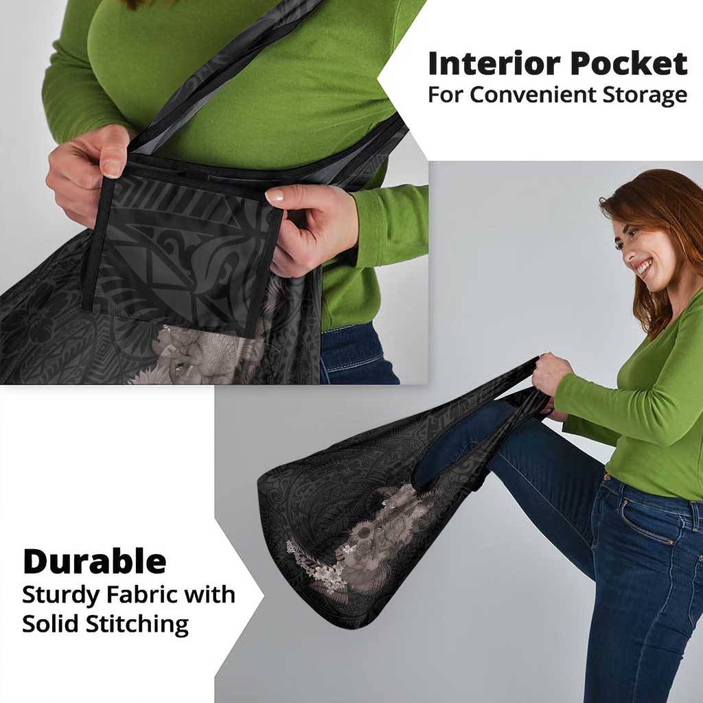 Hawaiian Tropical Plants and Chameleon Grocery Bag Polynesian Art Grayscale - Polynesian Pride