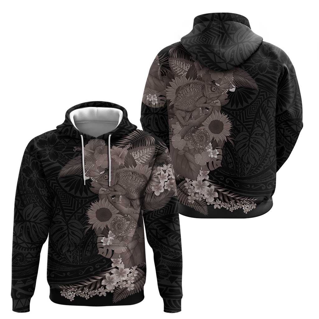 Hawaiian Tropical Plants and Chameleon Hoodie Polynesian Art Grayscale - Polynesian Pride