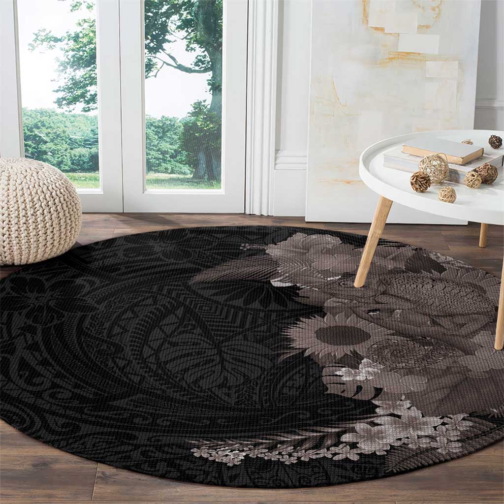 Hawaiian Tropical Plants and Chameleon Round Carpet Polynesian Art Grayscale - Polynesian Pride