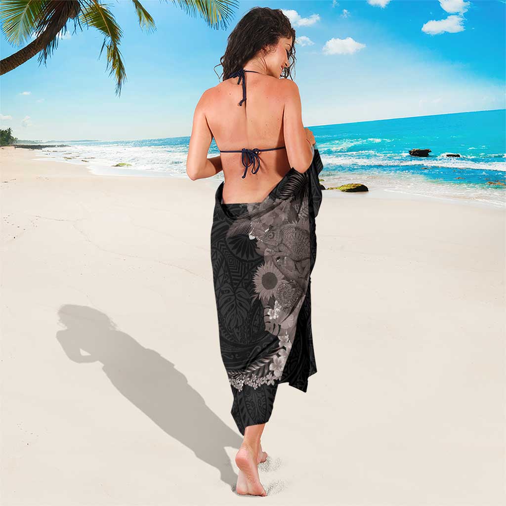 Hawaiian Tropical Plants and Chameleon Sarong Polynesian Art Grayscale - Polynesian Pride