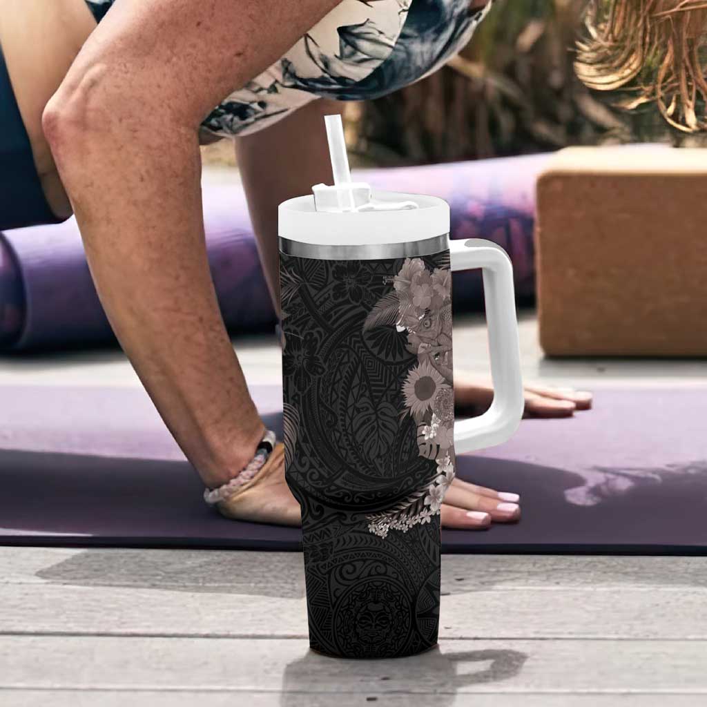 Hawaiian Tropical Plants and Chameleon Tumbler With Handle Polynesian Art Grayscale - Polynesian Pride