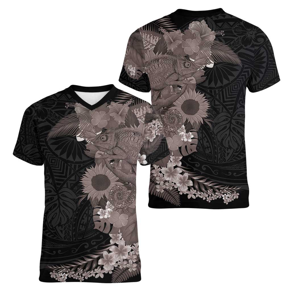 Hawaiian Tropical Plants and Chameleon Women V-Neck T-Shirt Polynesian Art Grayscale - Polynesian Pride