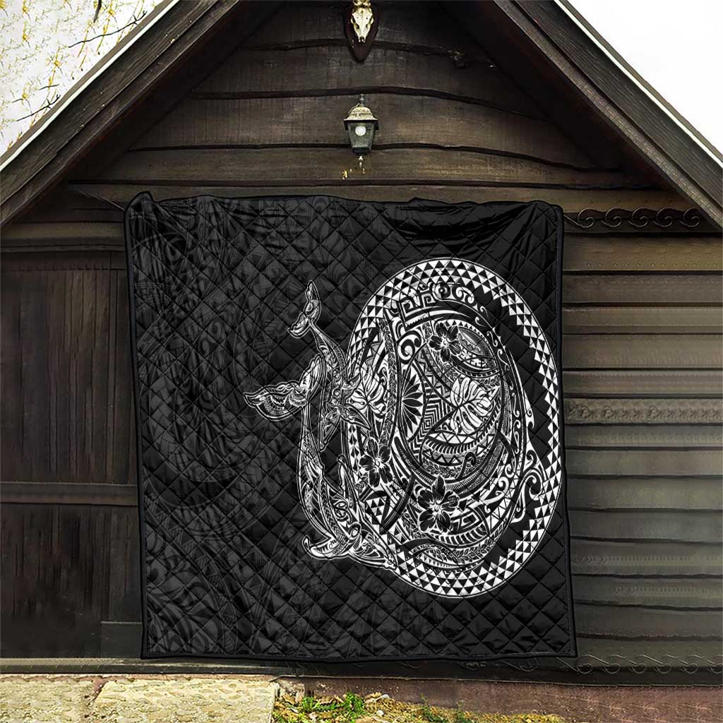 Hawaiian Whales Polynesian Art Motifs Quilt Black Color - Polynesian Pride