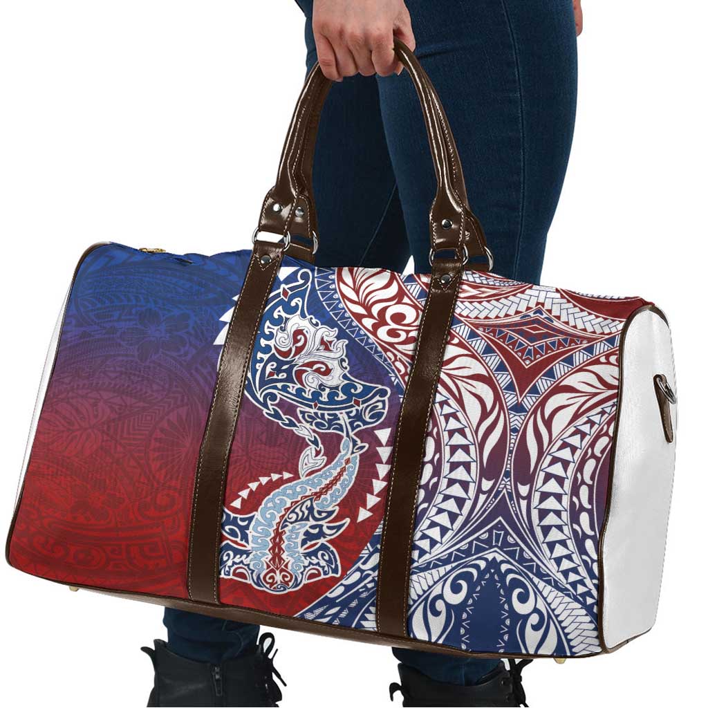 Hawaiian Manta Ray and Hammerhead Shark Tribal Tattoo Travel Bag with Polynesian Tribal Pattern Hawaii Flag Color