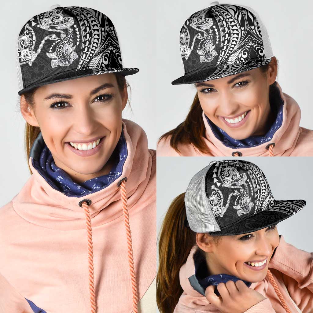 Hawaiian Manta Ray and Hammerhead Shark Tribal Tattoo Mesh Trucker Cap with Polynesian Tribal Pattern Black-White Color LT03 - Polynesian Pride