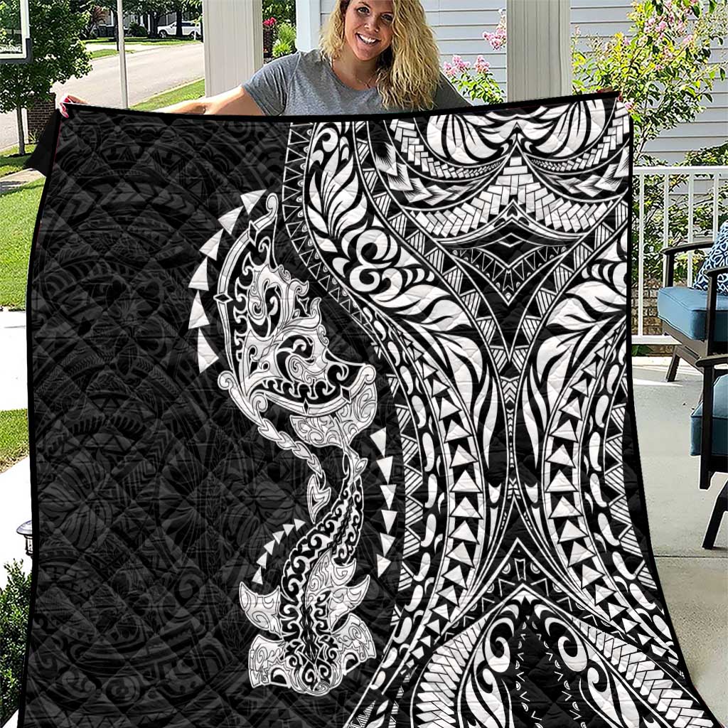 Hawaiian Manta Ray and Hammerhead Shark Tribal Tattoo Quilt with Polynesian Tribal Pattern Black-White Color LT03 Multicolor - Polynesian Pride