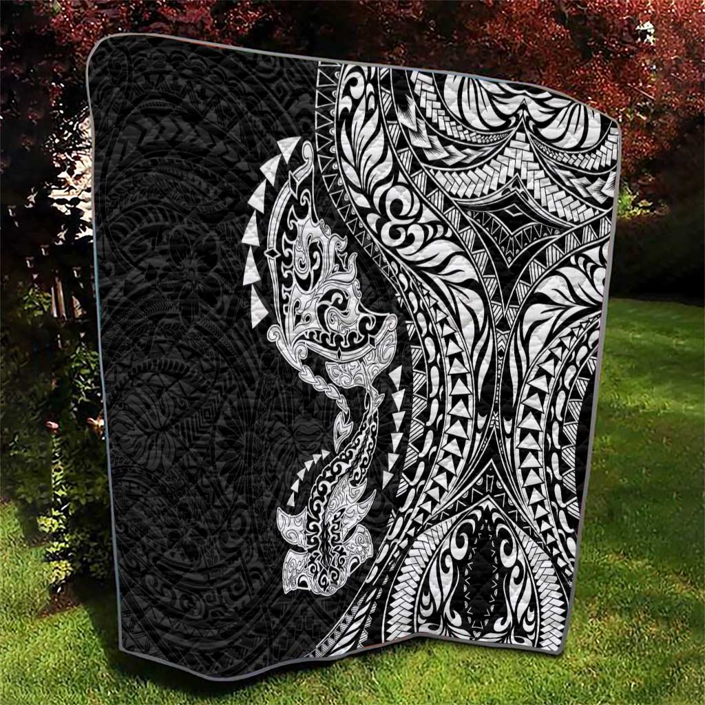 Hawaiian Manta Ray and Hammerhead Shark Tribal Tattoo Quilt with Polynesian Tribal Pattern Black-White Color LT03 - Polynesian Pride