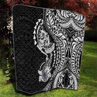 Hawaiian Manta Ray and Hammerhead Shark Tribal Tattoo Quilt with Polynesian Tribal Pattern Black-White Color LT03 - Polynesian Pride