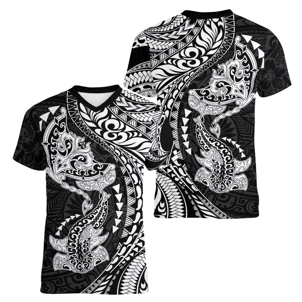 Hawaiian Manta Ray and Hammerhead Shark Tribal Tattoo Women V-Neck T-Shirt with Polynesian Tribal Pattern Black-White Color