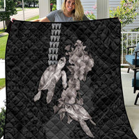 Hawaiian Turtle Love Couple Quilt - Sweet Hibiscus and Kakau Pattern Grayscale Color