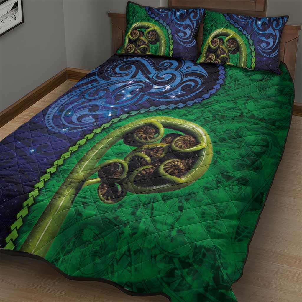 New Zealand Matariki Fern Frond Koru Quilt Bed Set with Galaxy Blue Sky and Green Paua Shell Art