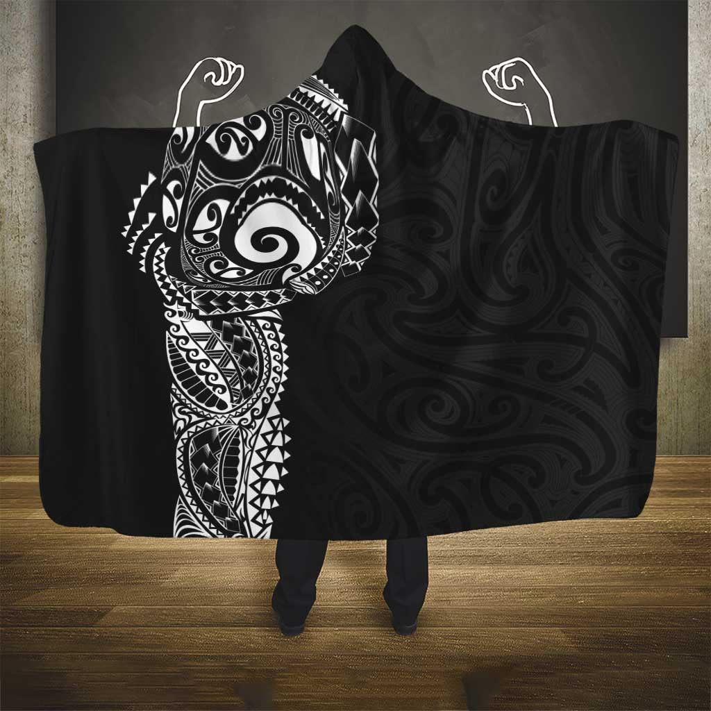 New Zealand Maori Koru Art Traditional Tattoo Hooded Blanket Simple Style