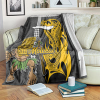 Hawaii Molokai Island Blanket Hawaiian Warrior and Kakau Symbols Abstract Tattoo LT03 - Polynesian Pride