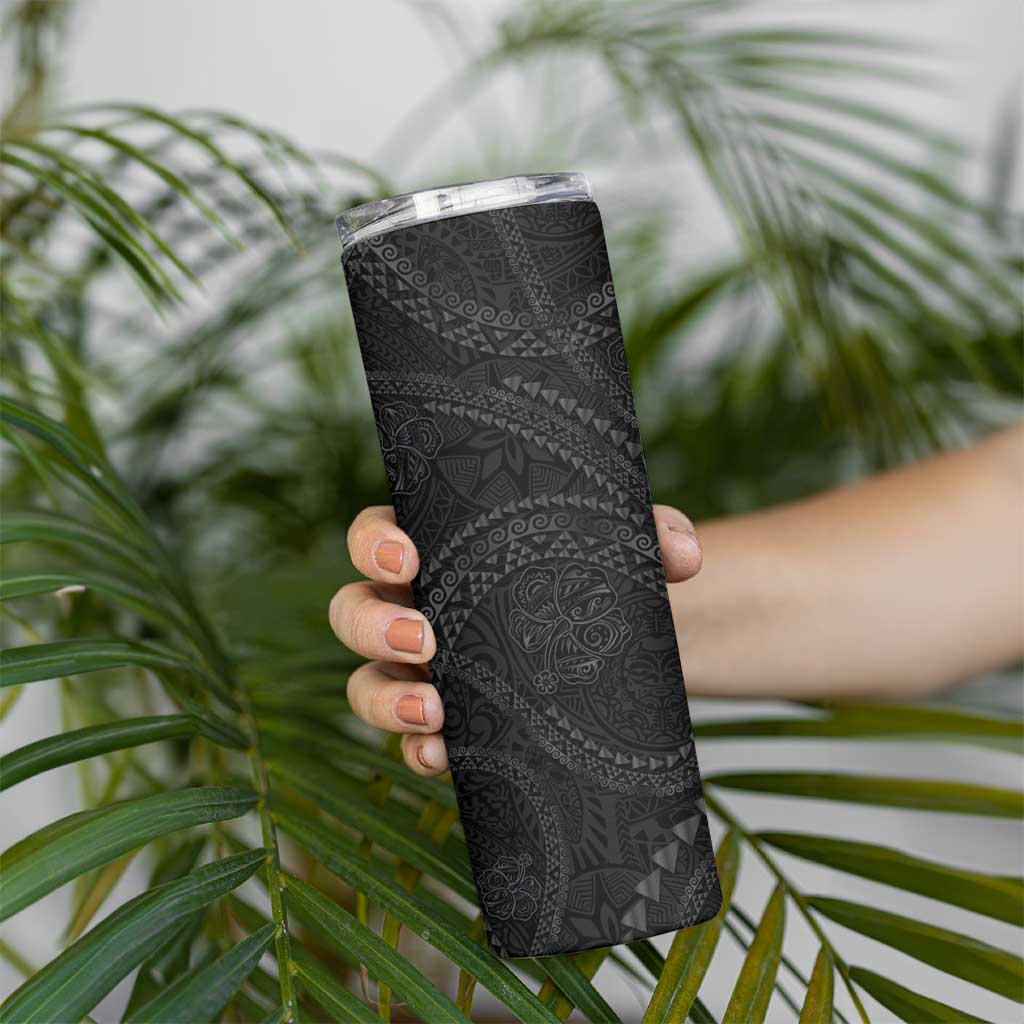 Hawaiian Kakau Art and Hisbiscus Tattoo Skinny Tumbler Tribal Pattern-Black Gradient Style - Polynesian Pride