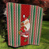 Custom Kiribati Christmas Quilt Santa With Gift Bag Behind Ribbons Seamless Red Maori LT03 - Polynesian Pride