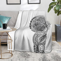 Hawaiian Traditional Tattoos Blanket Kakau Tribal Tropical Plant Motif White Color