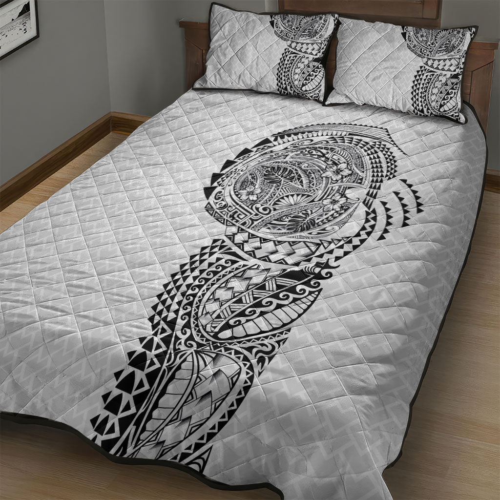 Hawaiian Traditional Tattoos Quilt Bed Set Kakau Tribal Tropical Plant Motif White Color