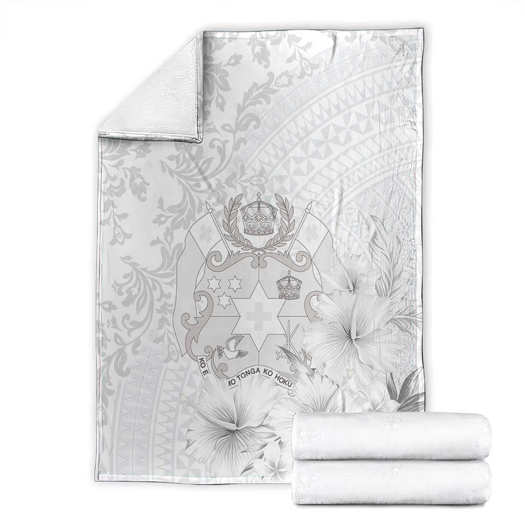 Tonga Faka Sepitema Blanket Ngatu and Floral Pattern with Blooming Hibiscus