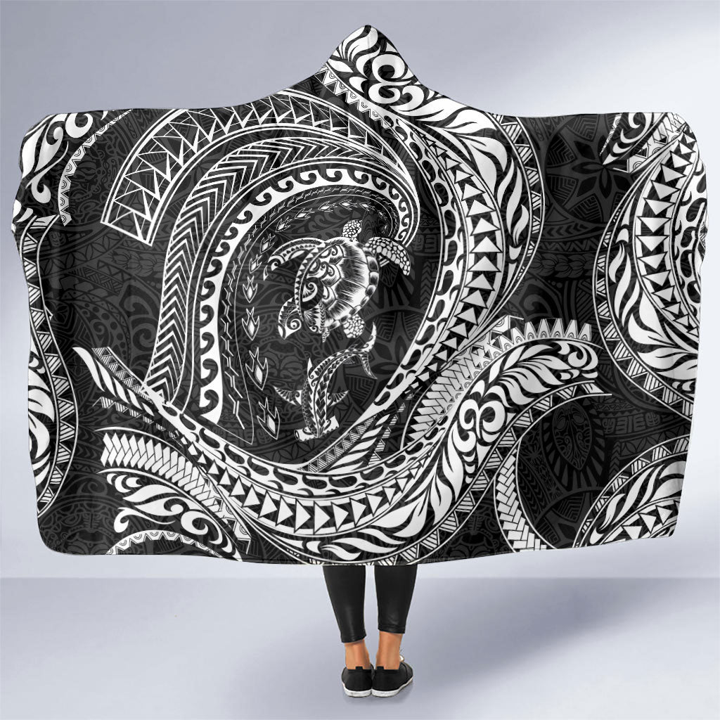 Hawaiian Turtle and Shark Hooded Blanket Kakau Tribal with Polynesian Pattern Black Color LT03 One Size Black - Polynesian Pride